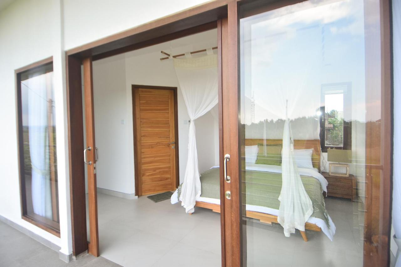 Three Palms Surf & Stay Medewi Airsatang Exteriör bild
