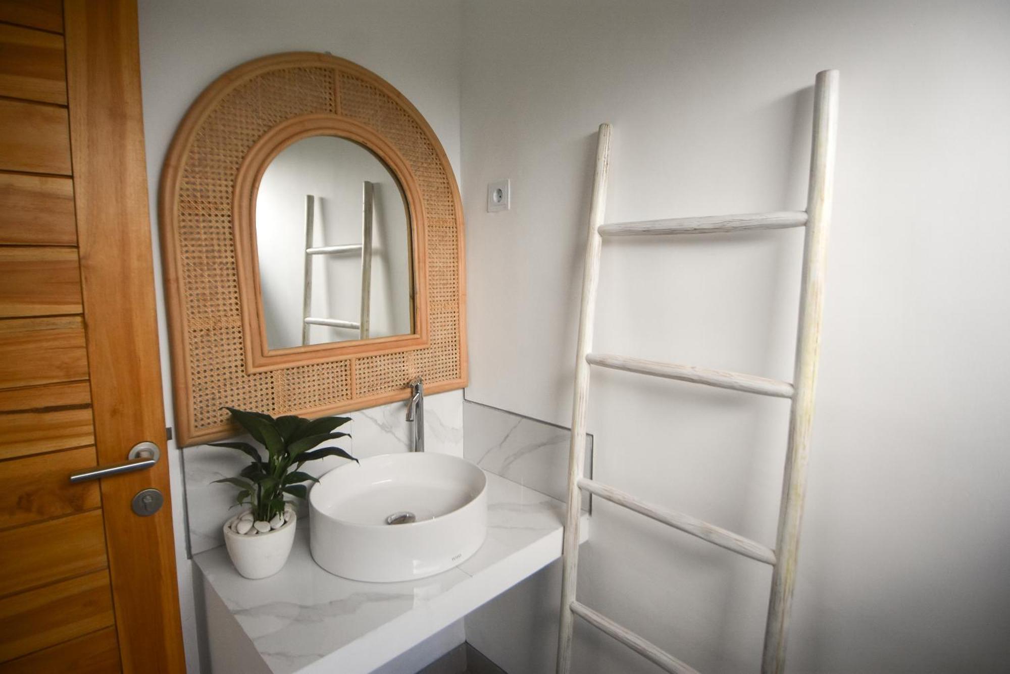 Three Palms Surf & Stay Medewi Airsatang Exteriör bild