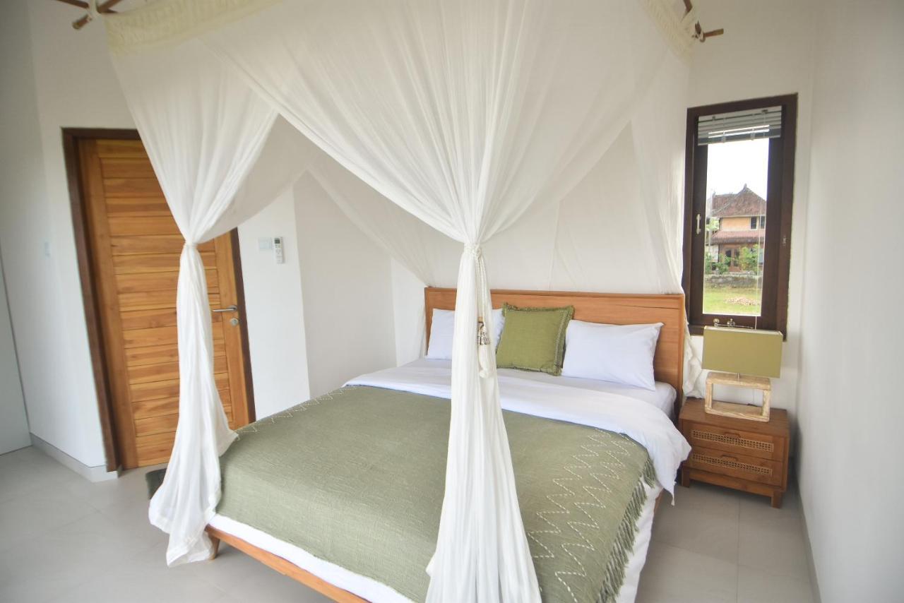 Three Palms Surf & Stay Medewi Airsatang Exteriör bild