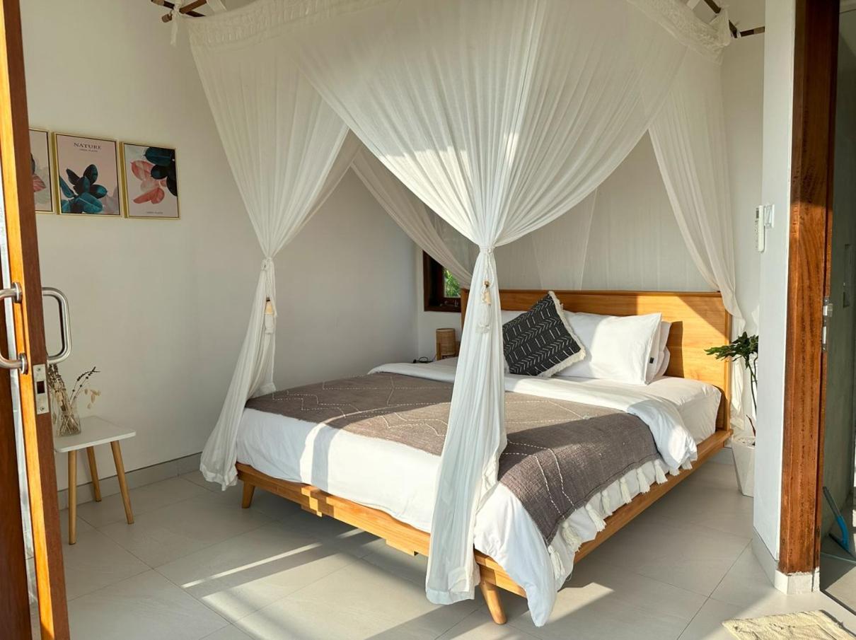 Three Palms Surf & Stay Medewi Airsatang Exteriör bild