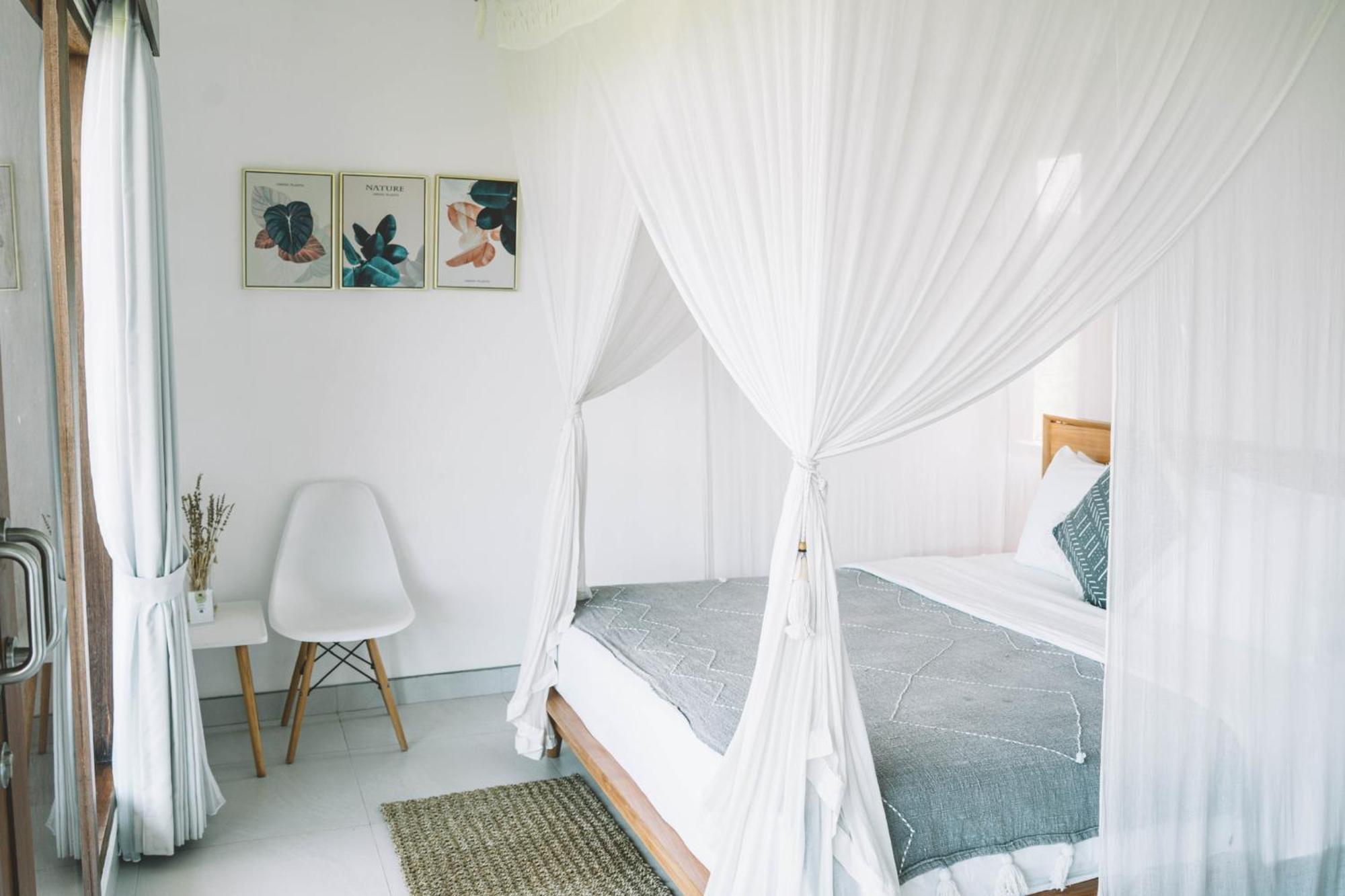 Three Palms Surf & Stay Medewi Airsatang Exteriör bild