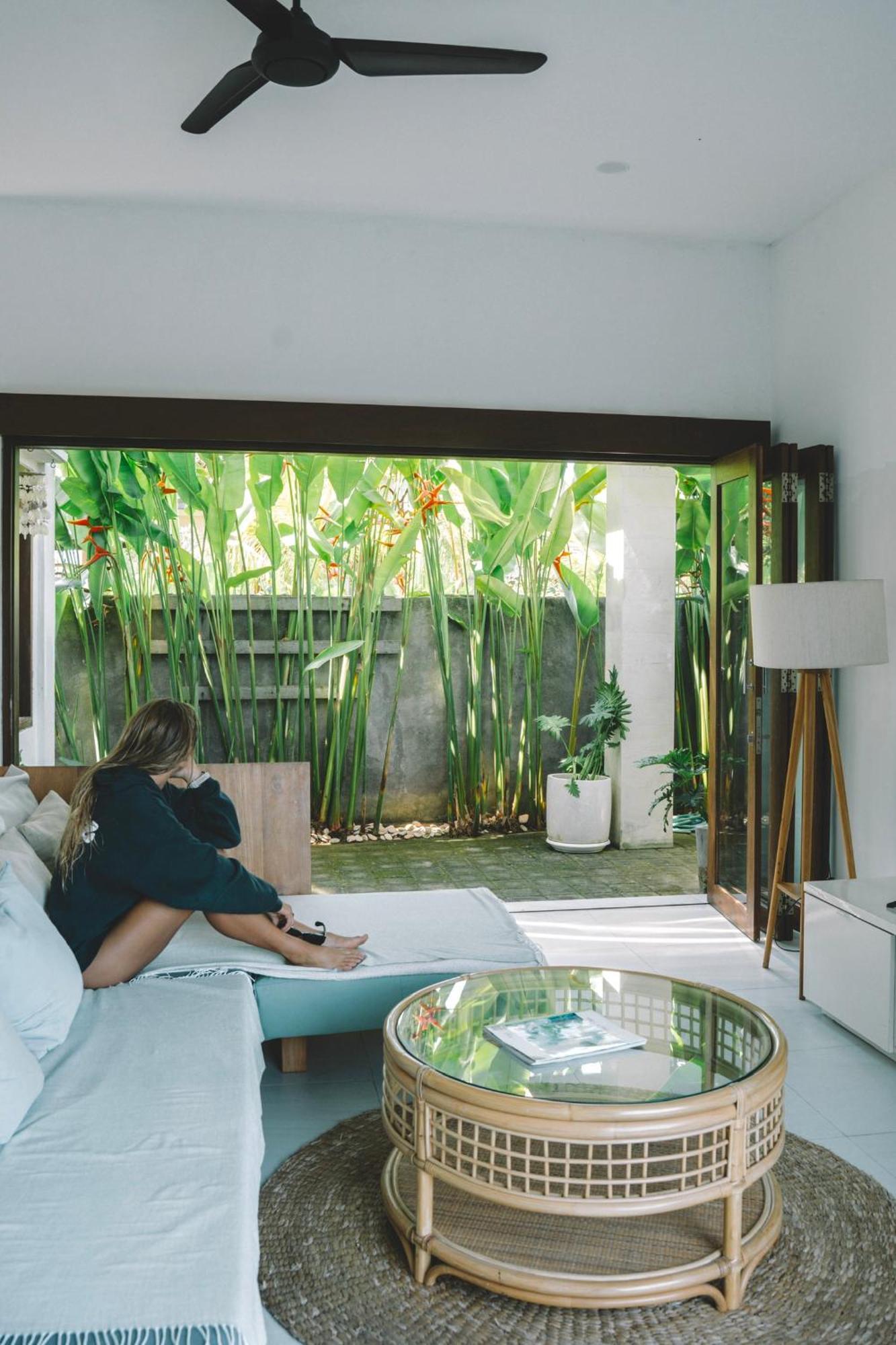 Three Palms Surf & Stay Medewi Airsatang Exteriör bild